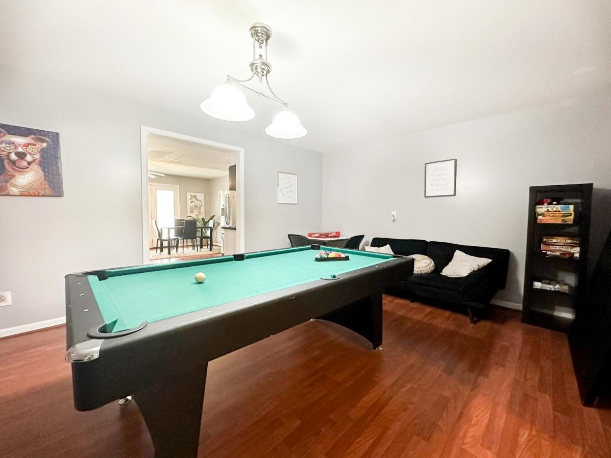 Apartmán Cute 2-Brm Walkout Apt With Pool Table And Theater Lexington Exteriér fotografie